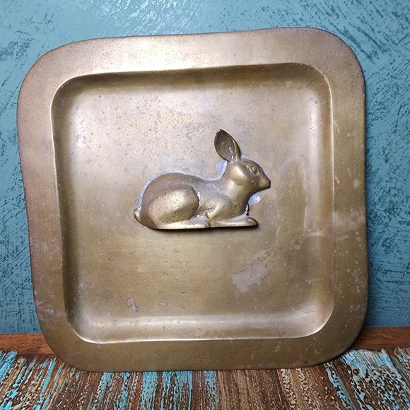Vintage Solid Brass Bunny Rabbit Two-Demensional Square Plate Decor 8.25" India - Picture 6 of 7